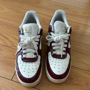 WMN Size US 7.5 - Nike Air Force 1 Roman Empire 2022
